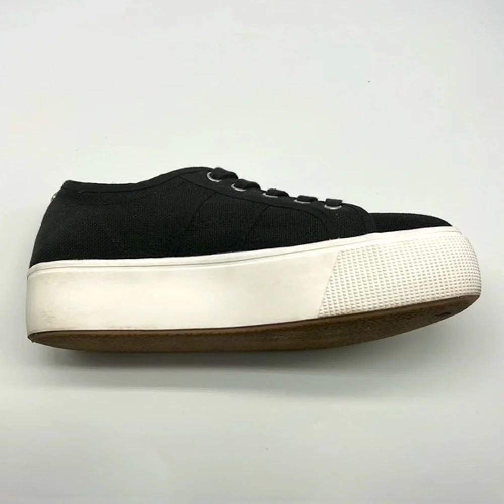 Steve Madden - Emmi Black & White Platform Lace Up Sneakers Size 8